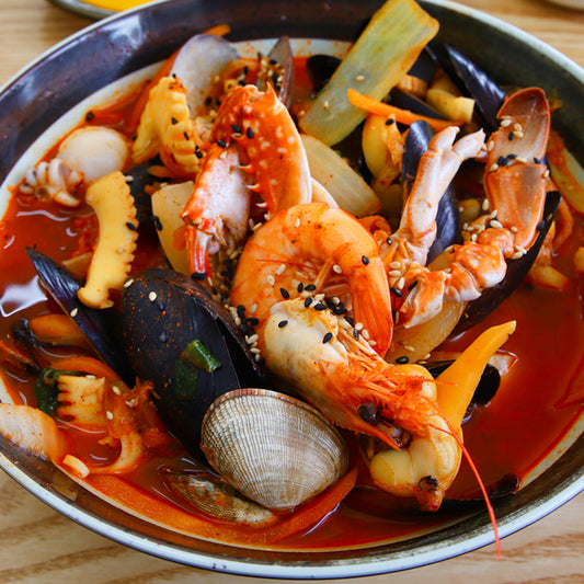 DAWN HOUSE Spicy Seafood Noodle Soup 삼선짬뽕